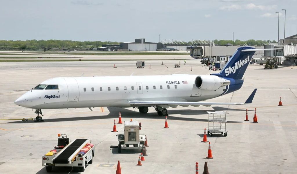 skywest airlines aircraft