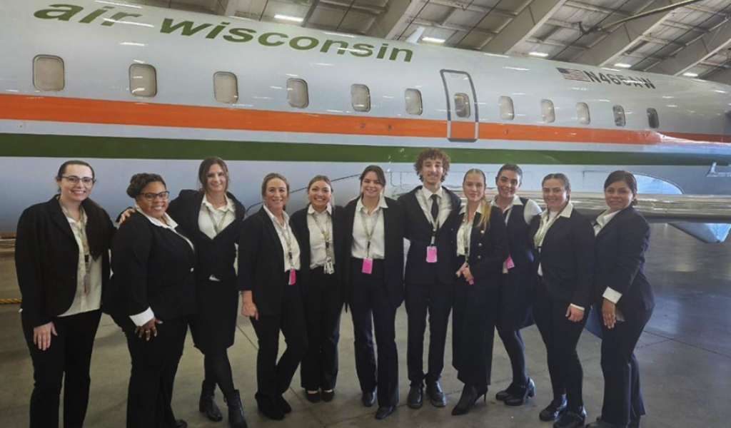 air wisconsin crew