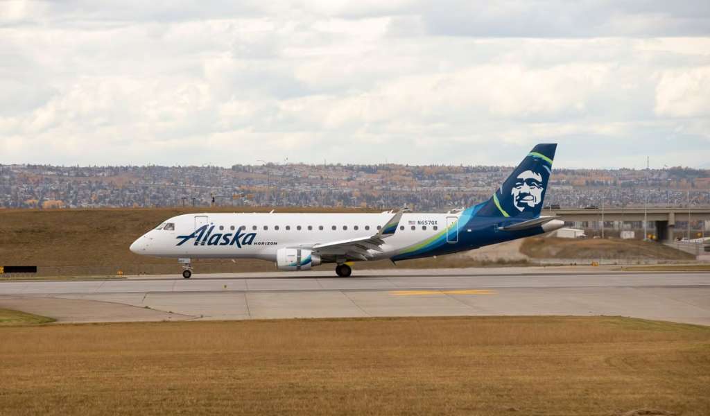 Alaska Airlines Pilot aircraft