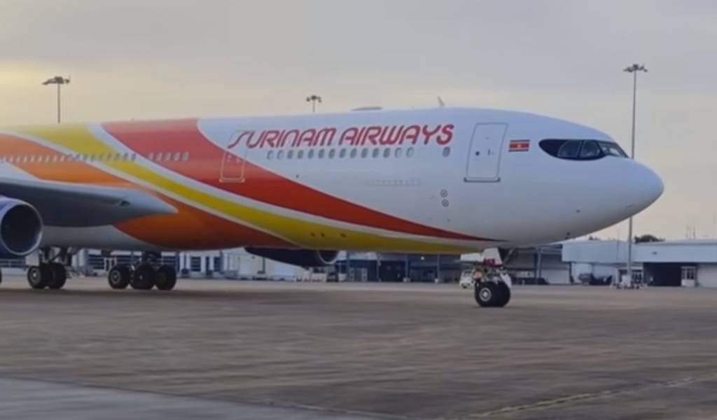 surinam airways aircraft