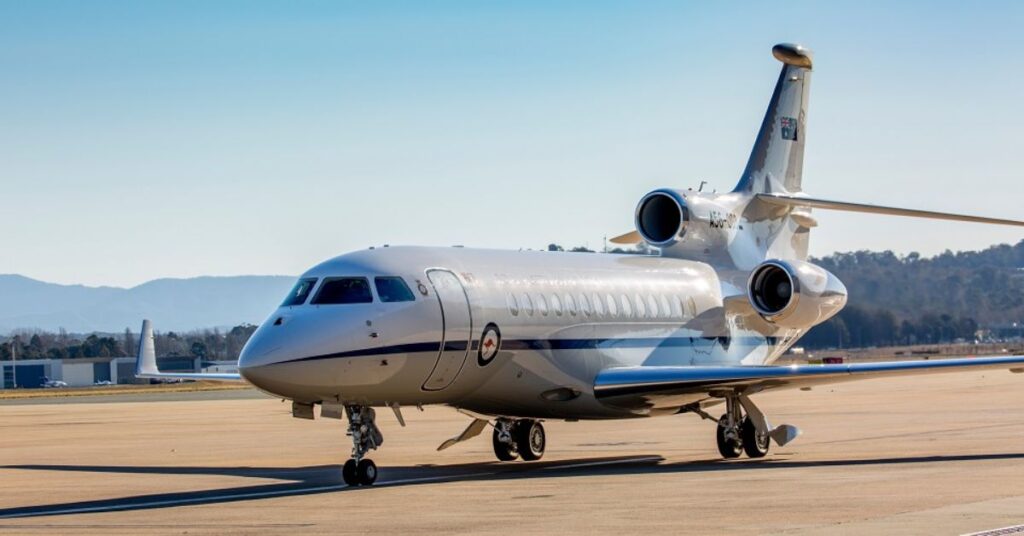 Falcon 7X aircraft