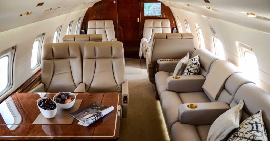 CL604 aircraft