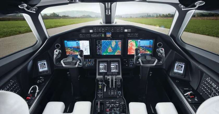 Cessna Citation Longitude cockpit