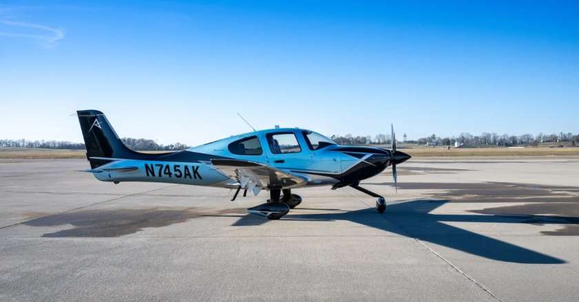 cirrus aircraft sr22t aircraft